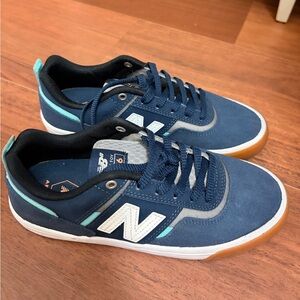New Balance women’s Navy Suede Skate Shoes